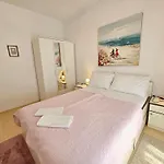 Mit Terrasse- 200m Vom Entfernt By Interhome * Novi Vinodolski