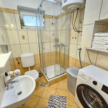Daire Mit Terrasse- 200m Vom Entfernt By Interhome *