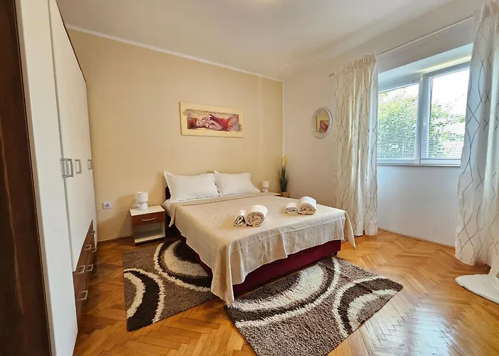 Mit Terrasse- 200m Vom Entfernt By Interhome