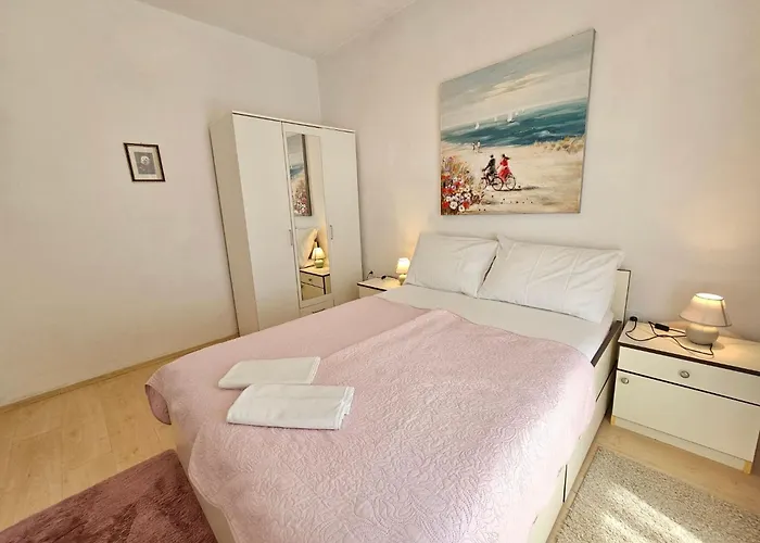 Mit Terrasse- 200m Vom Entfernt By Interhome * Novi Vinodolski