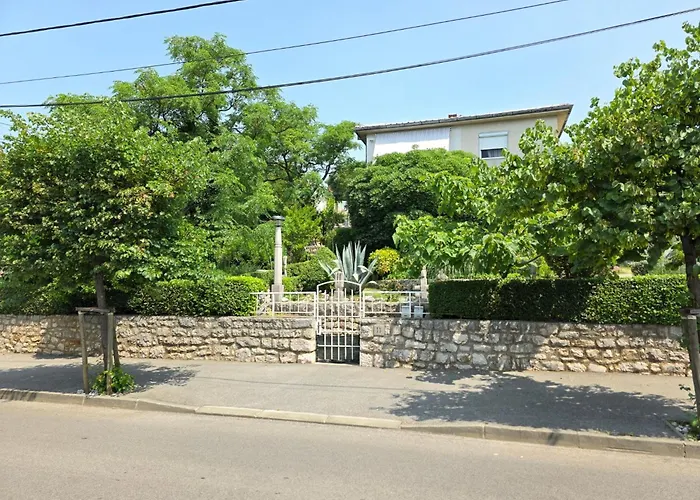 Mit Terrasse- 200m Vom Entfernt By Interhome *